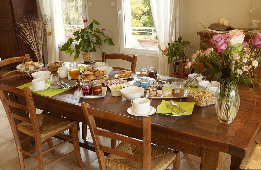 La Bergerie Bed & Breakfast Pollionnay Exterior foto