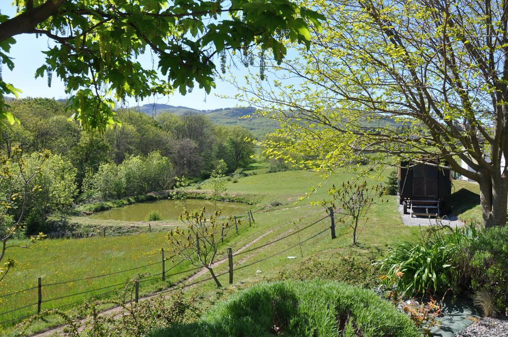 La Bergerie Bed & Breakfast Pollionnay Exterior foto